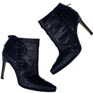 Manolo Blahnik Women's Bootie Black Leather Ankle Designer Size 7.5